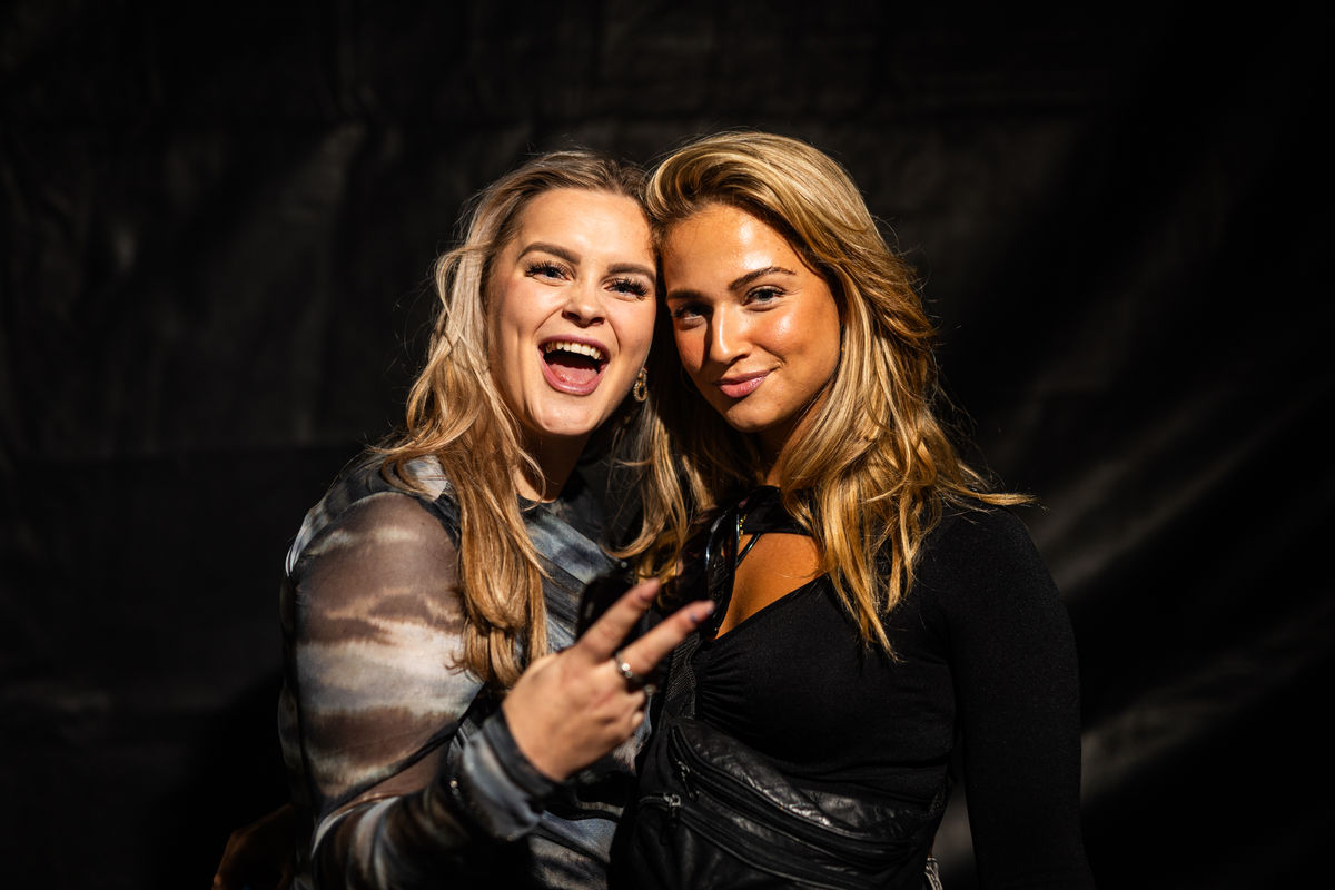 Loading... just a sec